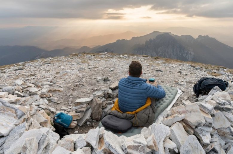 Les meilleurs matelas gonflables et autogonflants pour le trek